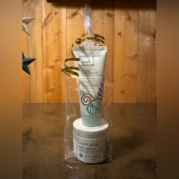 Snail Rescue Intensive Wash-Off Jelly Mask & All In One Oil Free Moisturizer set - Picture 1 of 6